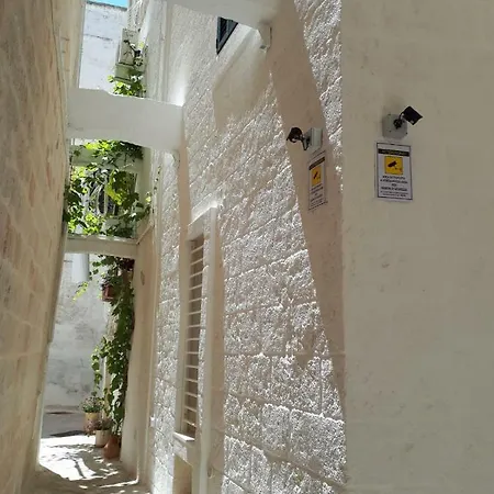 Trulli&dimore - Dimora Ada Πανσιόν